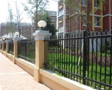 小區(qū)鋅鋼護欄哪家好