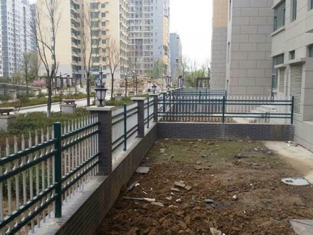 小區鋅鋼護欄為啥都在用這種？