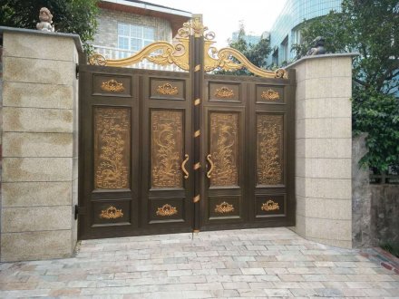 別墅鋁藝大門有哪些優點能受到廣大用戶的青睞